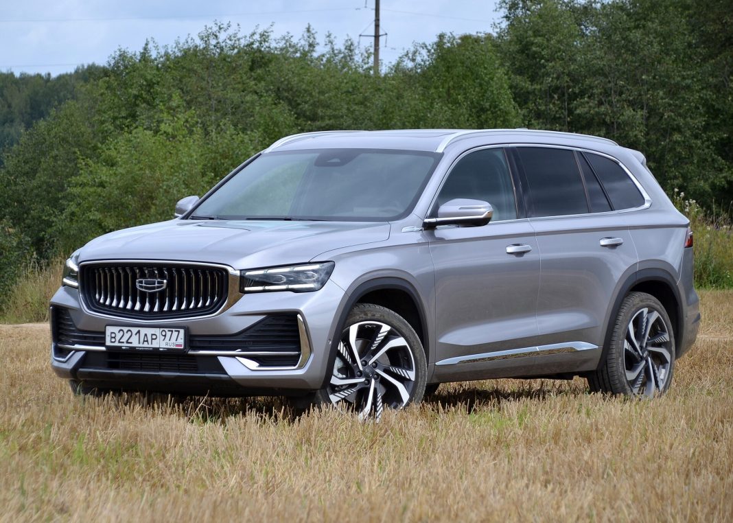 Слабые стороны Geely Monjaro назвали владельцы бестселлера