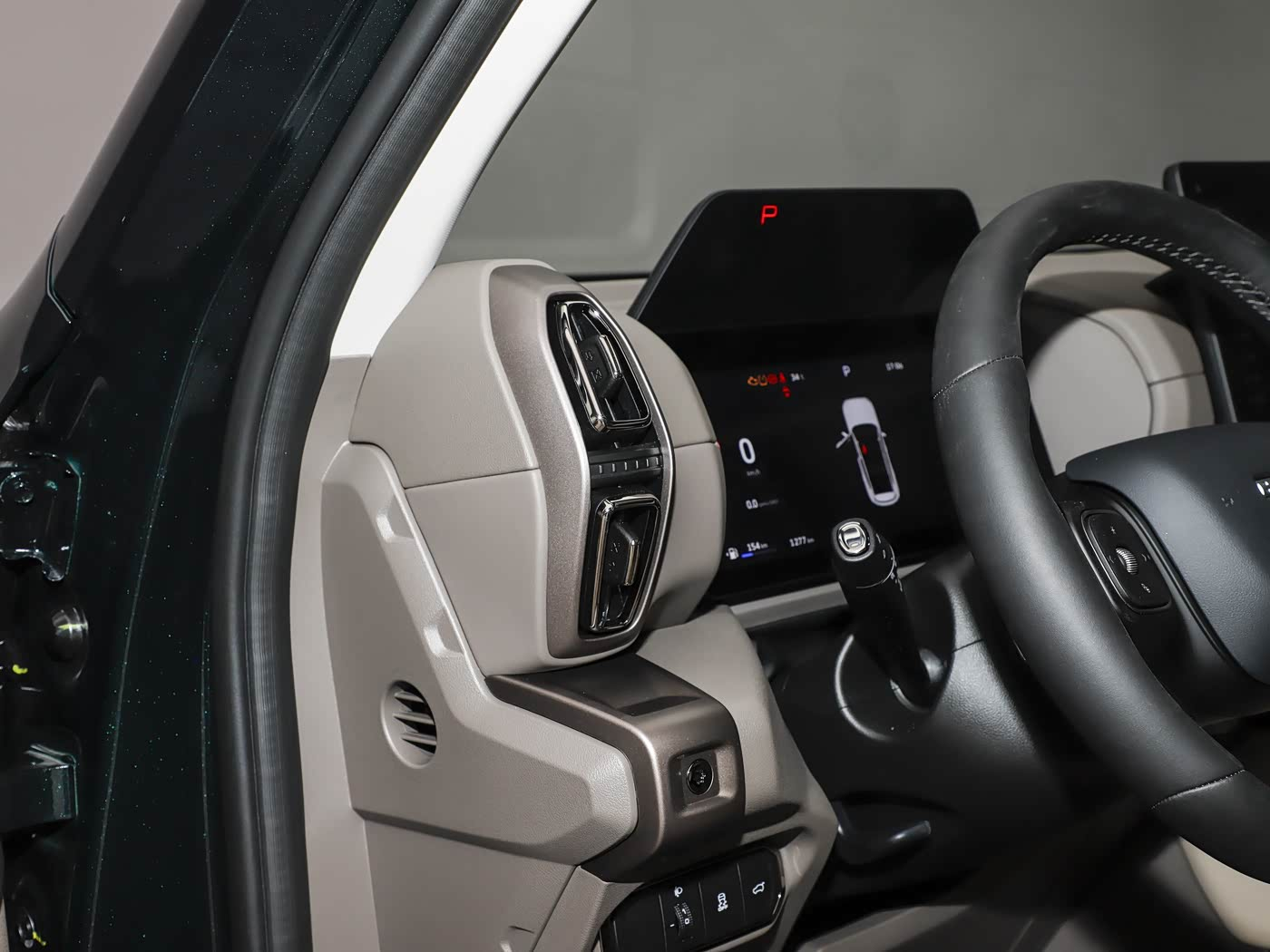 Левая часть приборной панели Haval Big Dog Plus (Haval H7)