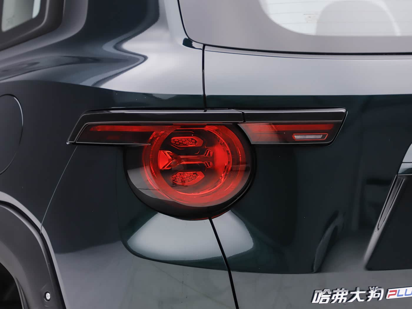 Задний фонарь в новом Haval Big Dog Plus (Haval H7)