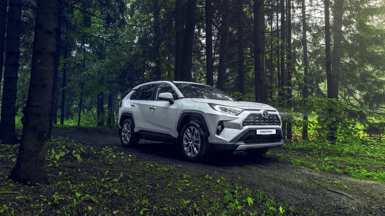 Toyota RAV4 2025 года