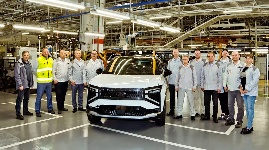 Lada Azimut вышел на конвейер: когда новый кроссовер появится в салонах?