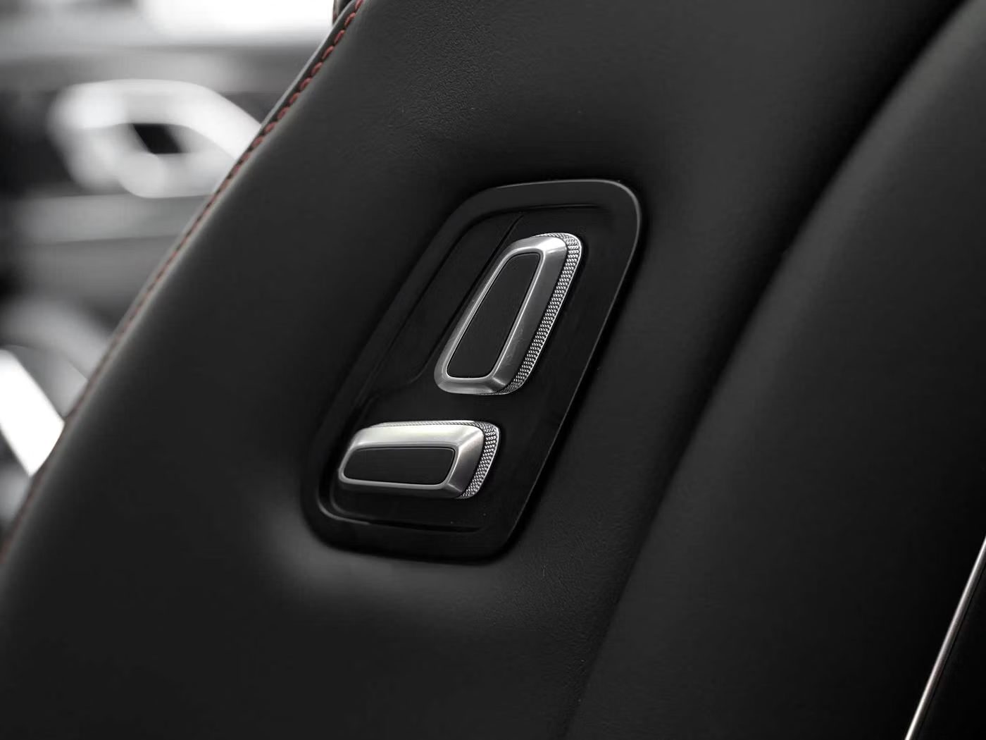 Кнопки регулировки сидения в Geely Preface L Plus