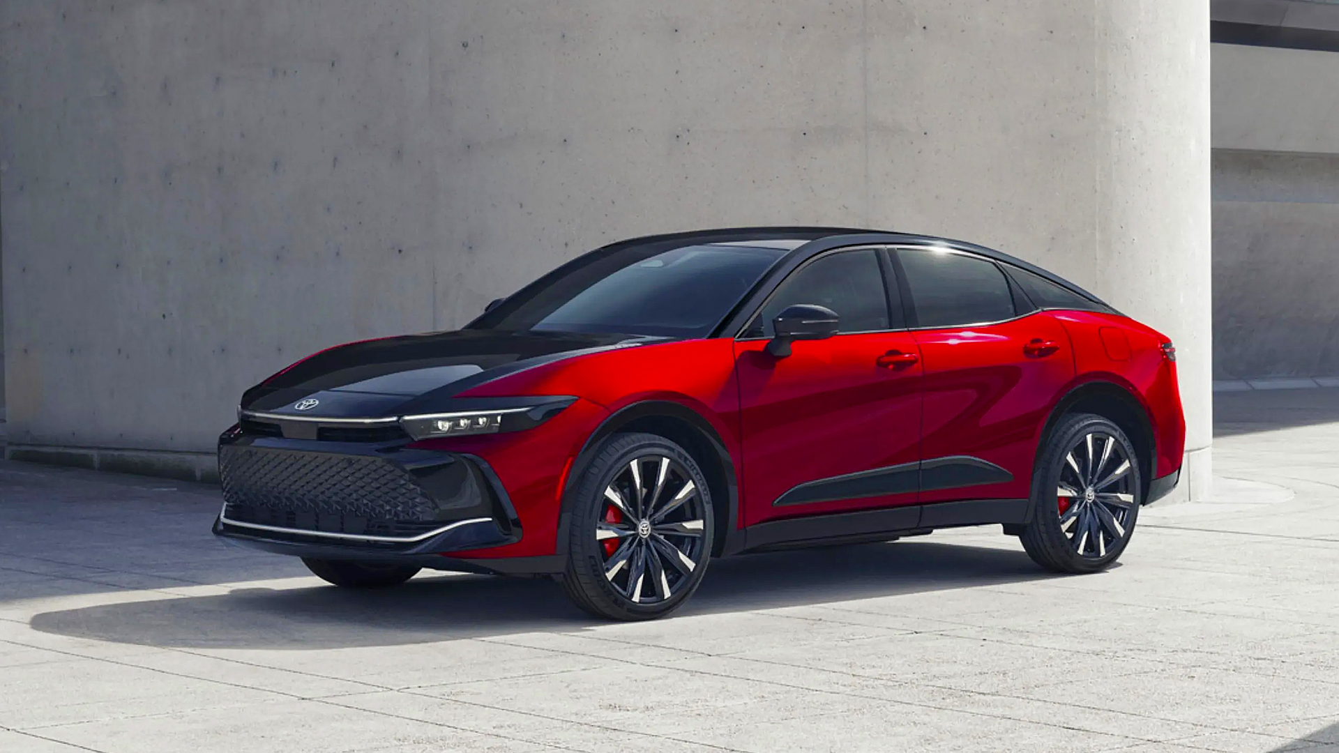 Главный недостаток Toyota Crown исправлен, но за это придется доплатить: представлен Crown 2027