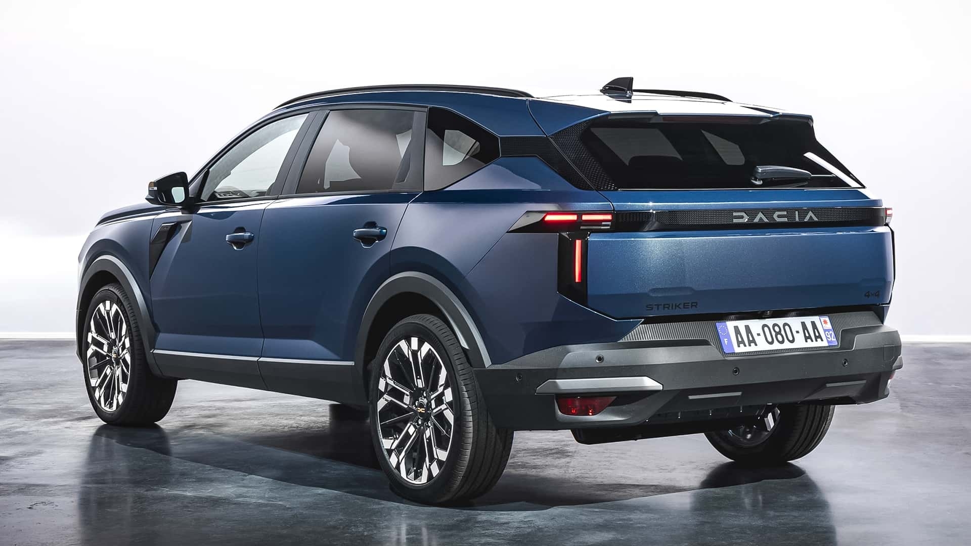 Dacia Striker: такой могла быть новая Lada Vesta