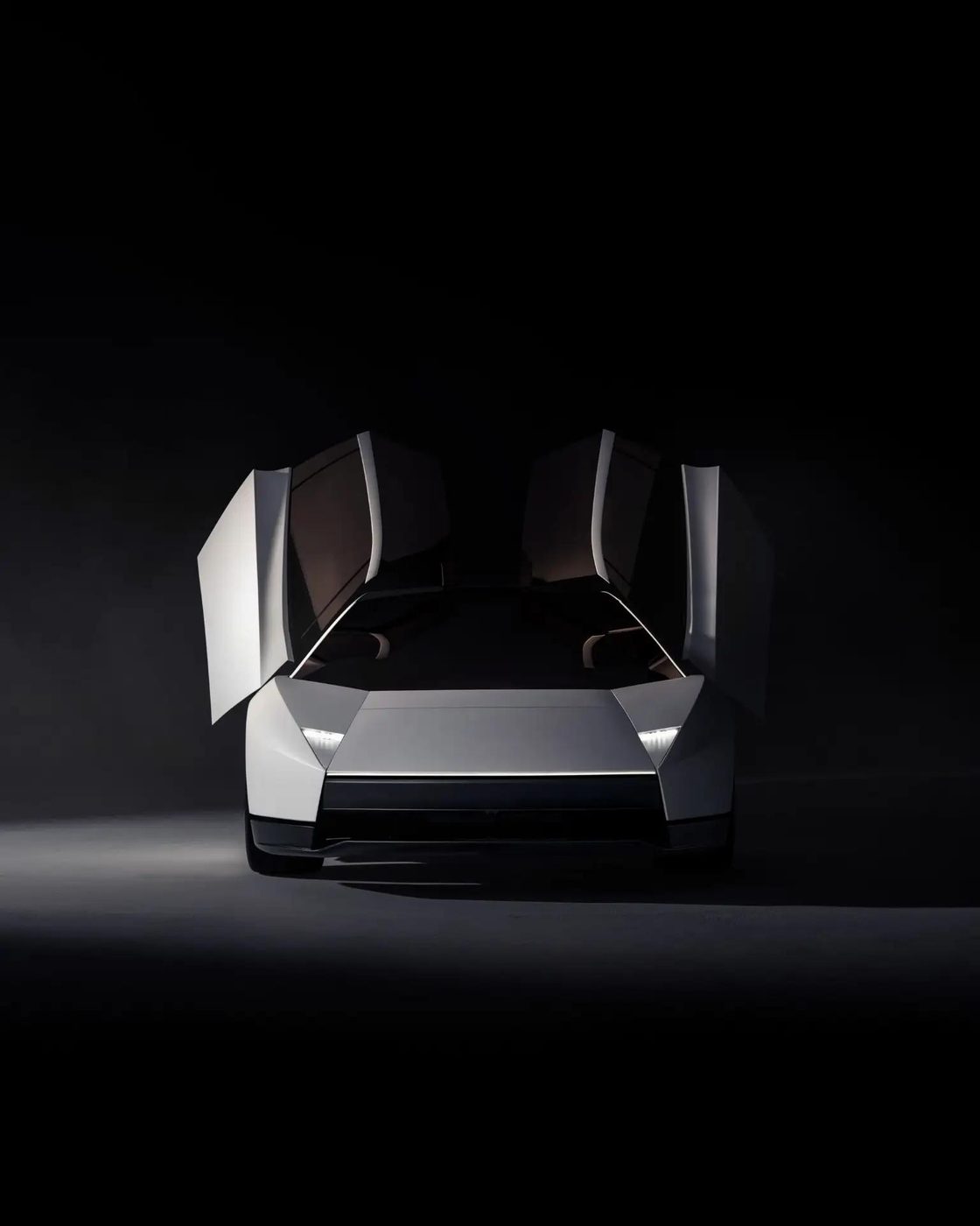 Двери на Космический руль Tesla Roadster открываются вверх